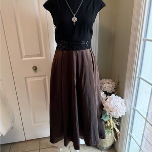 Badgley Mischka Black and Brown Midi Dress